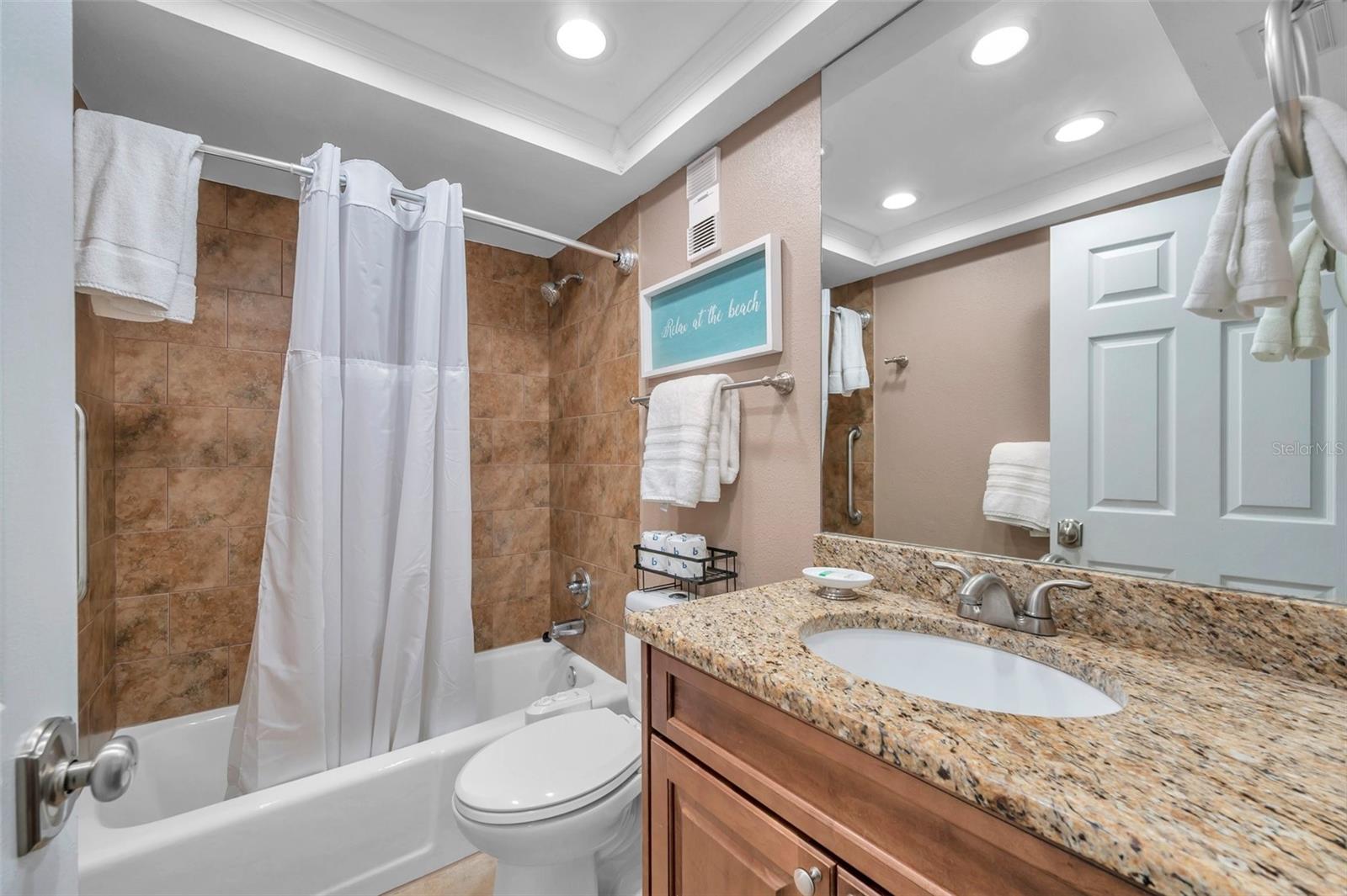 17450 GULF BLVD #306, REDINGTON SHORES, FL, 33708