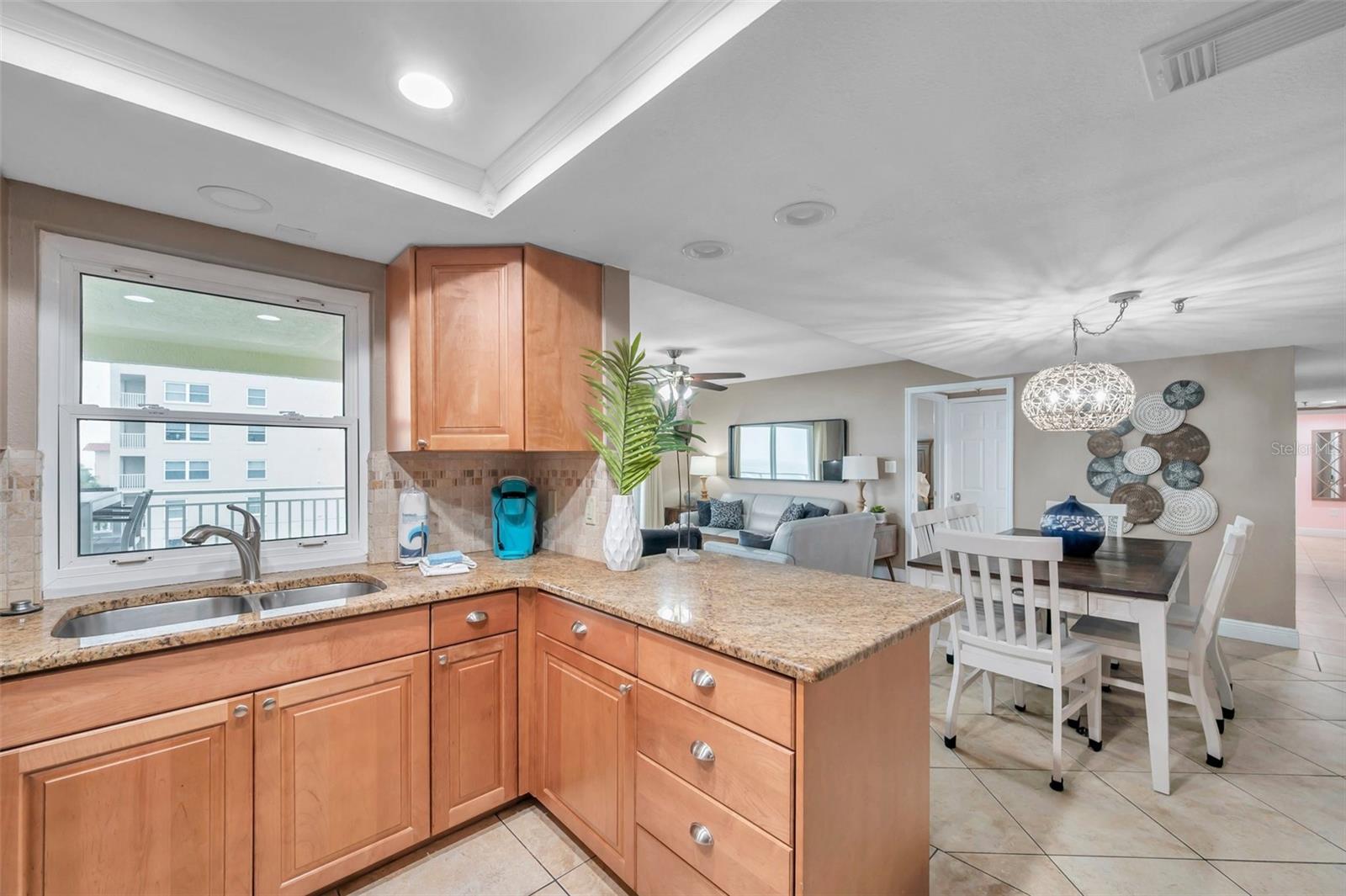 17450 GULF BLVD #306, REDINGTON SHORES, FL, 33708