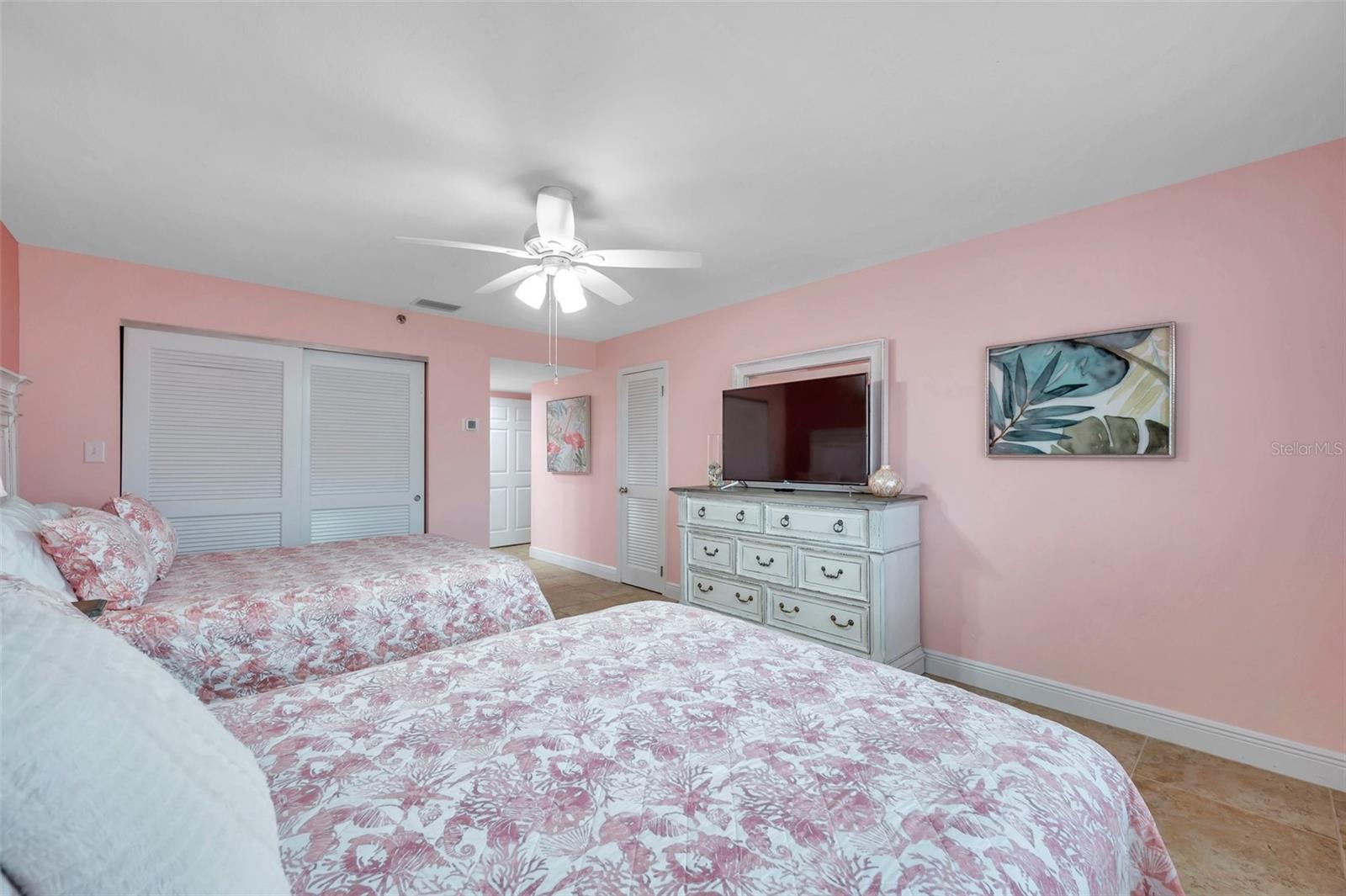 17450 GULF BLVD #306, REDINGTON SHORES, FL, 33708