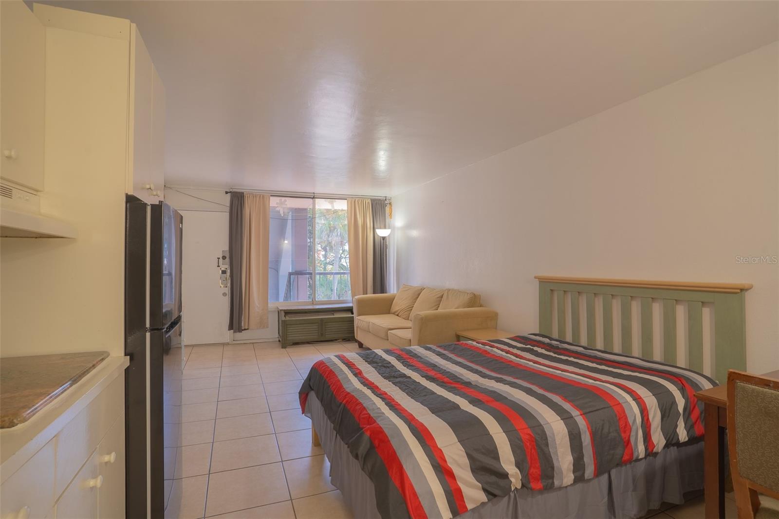 P4936731 Property Photo