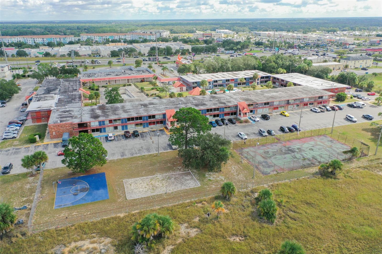 P4936731 Property Photo