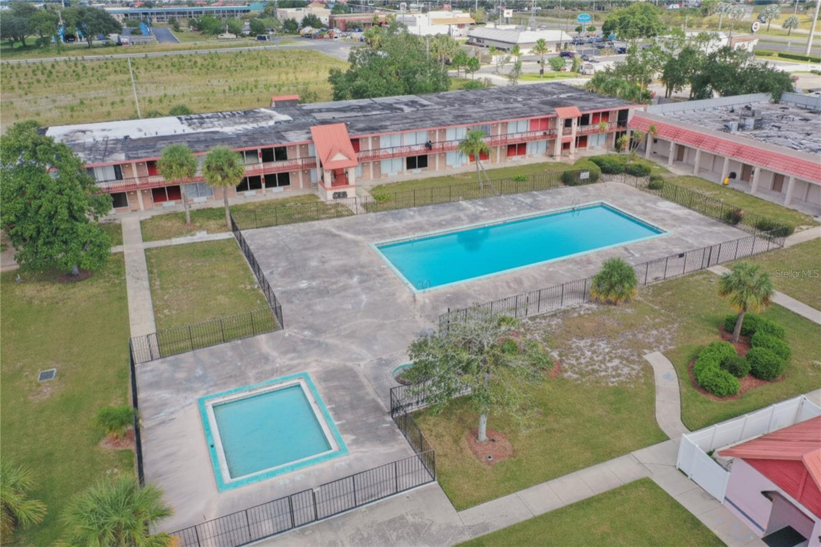 P4936731 Property Photo