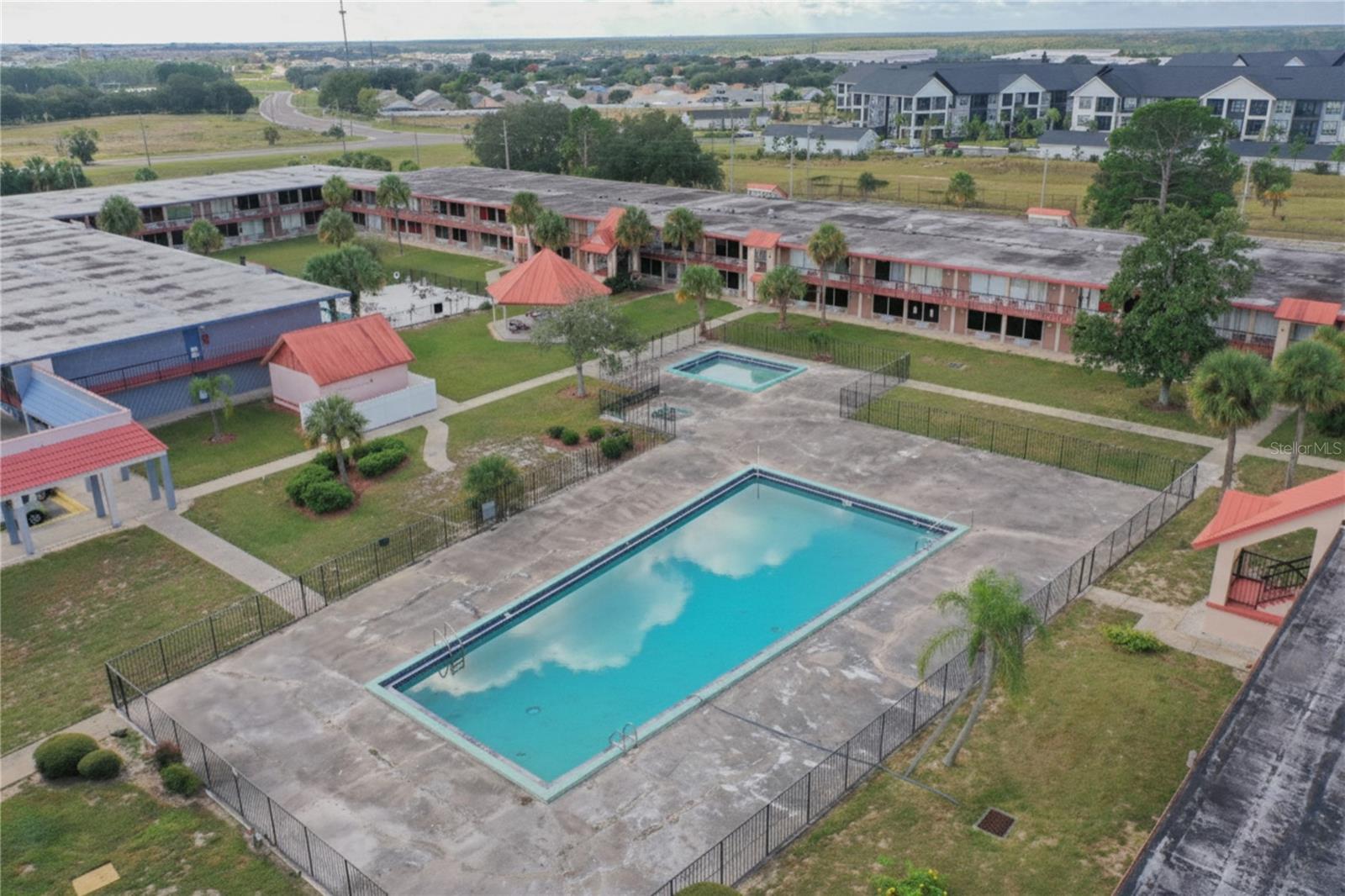 P4936731 Property Photo