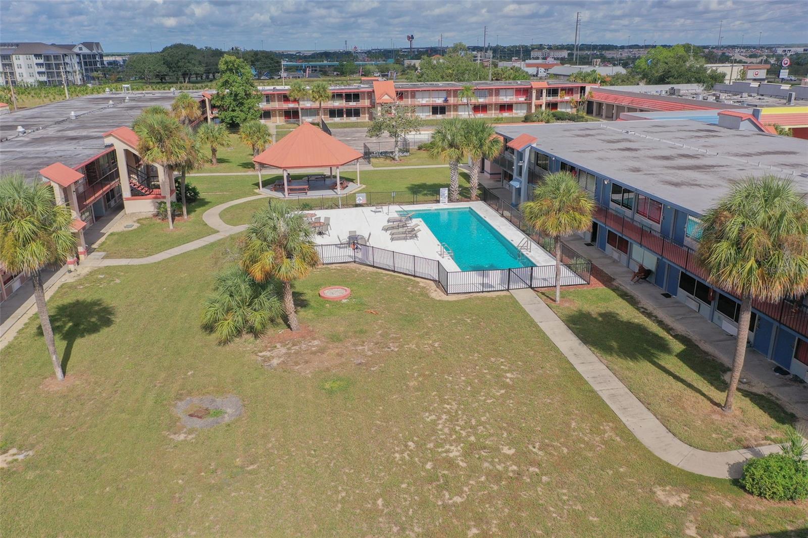 P4936731 Property Photo