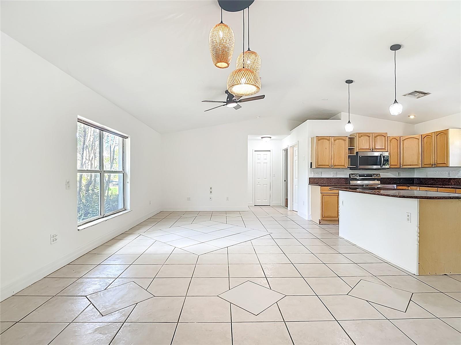 814 LINCOLN AVE, LEHIGH ACRES, FL, 33972