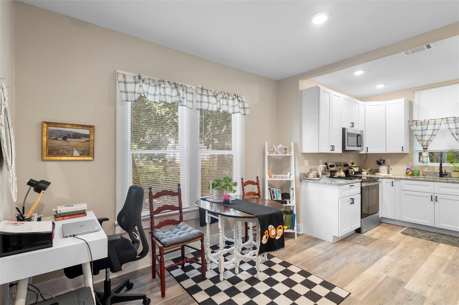 135 S ARLINGTON AVE, DELAND, FL, 32724