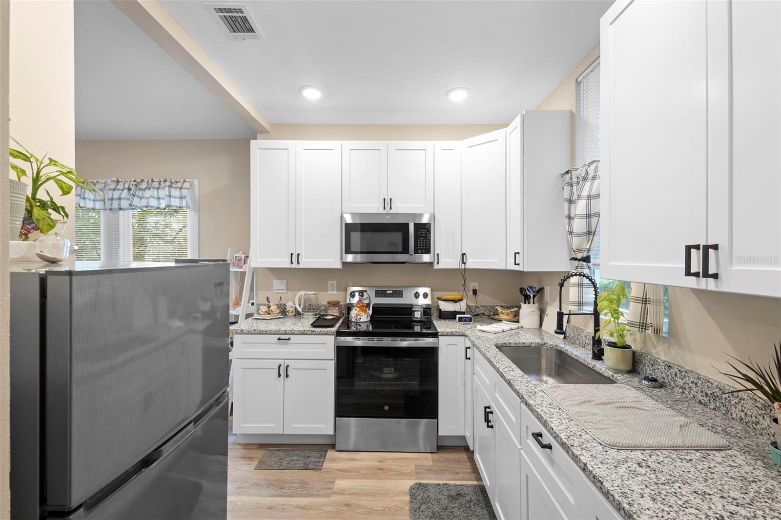 135 S ARLINGTON AVE, DELAND, FL, 32724