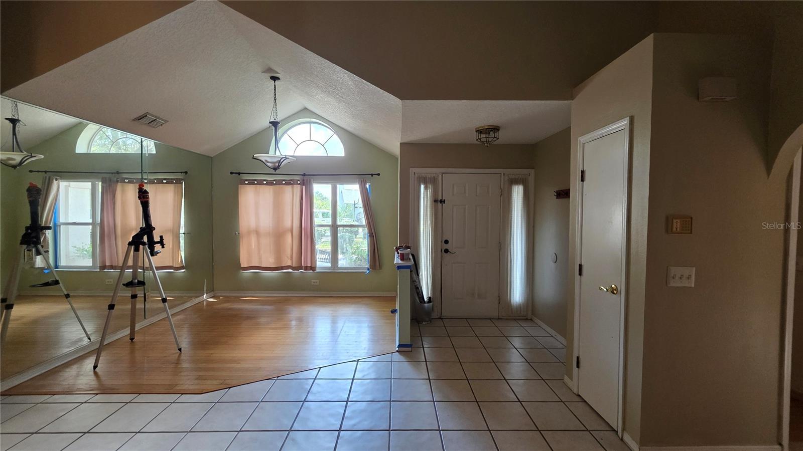 24195 LANDING DR, LUTZ, FL, 33559