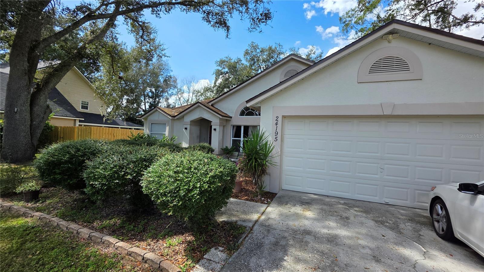 24195 LANDING DR, LUTZ, FL, 33559