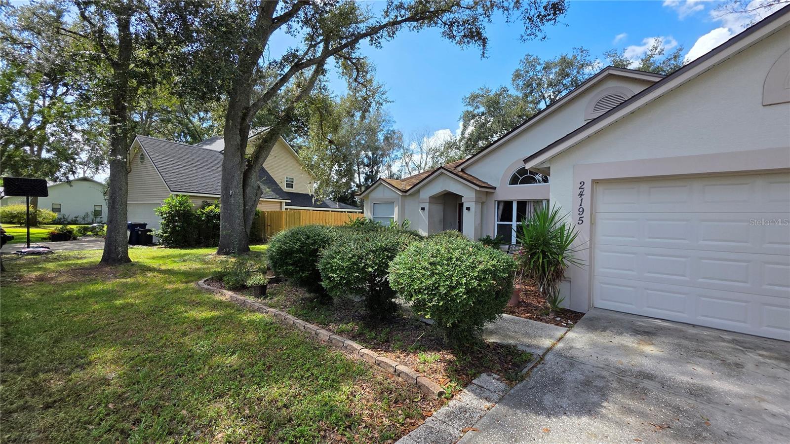 24195 LANDING DR, LUTZ, FL, 33559