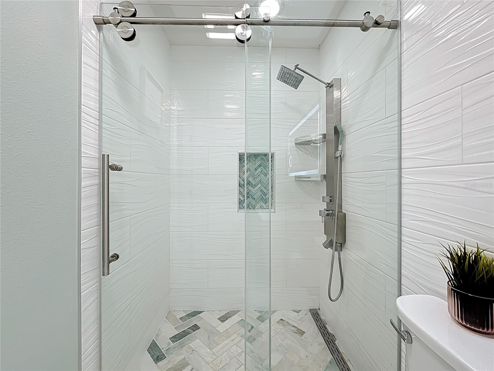 6220 MOUNT PLYMOUTH RD, APOPKA, FL, 32712