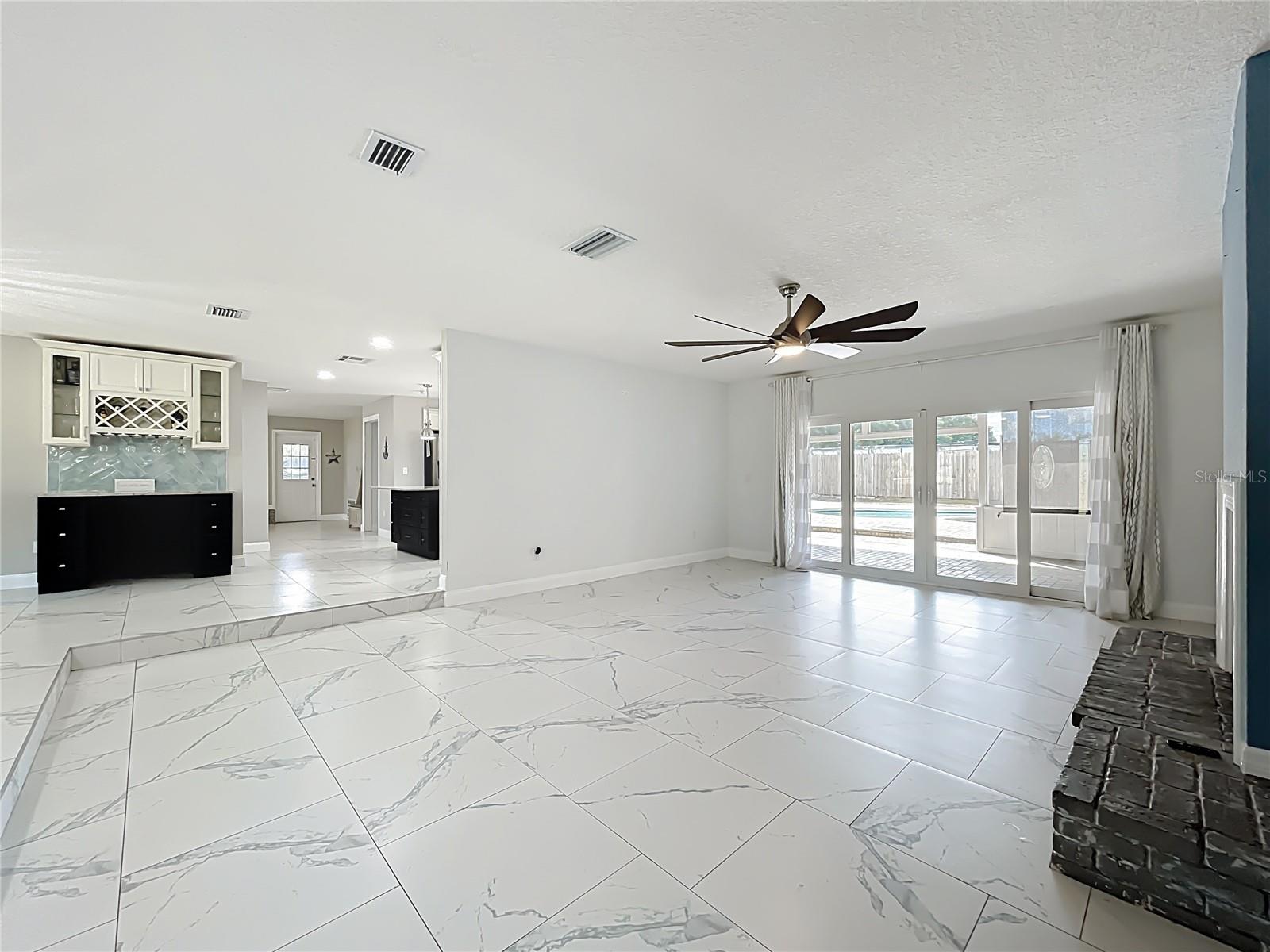 6220 MOUNT PLYMOUTH RD, APOPKA, FL, 32712