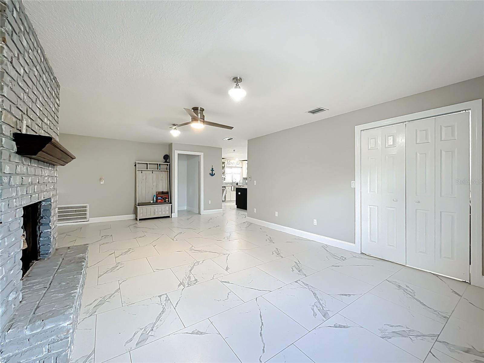 6220 MOUNT PLYMOUTH RD, APOPKA, FL, 32712