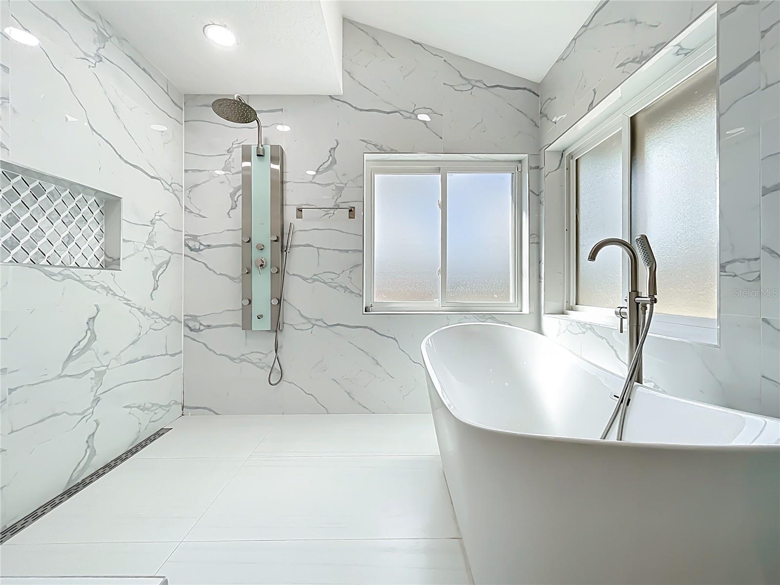 6220 MOUNT PLYMOUTH RD, APOPKA, FL, 32712