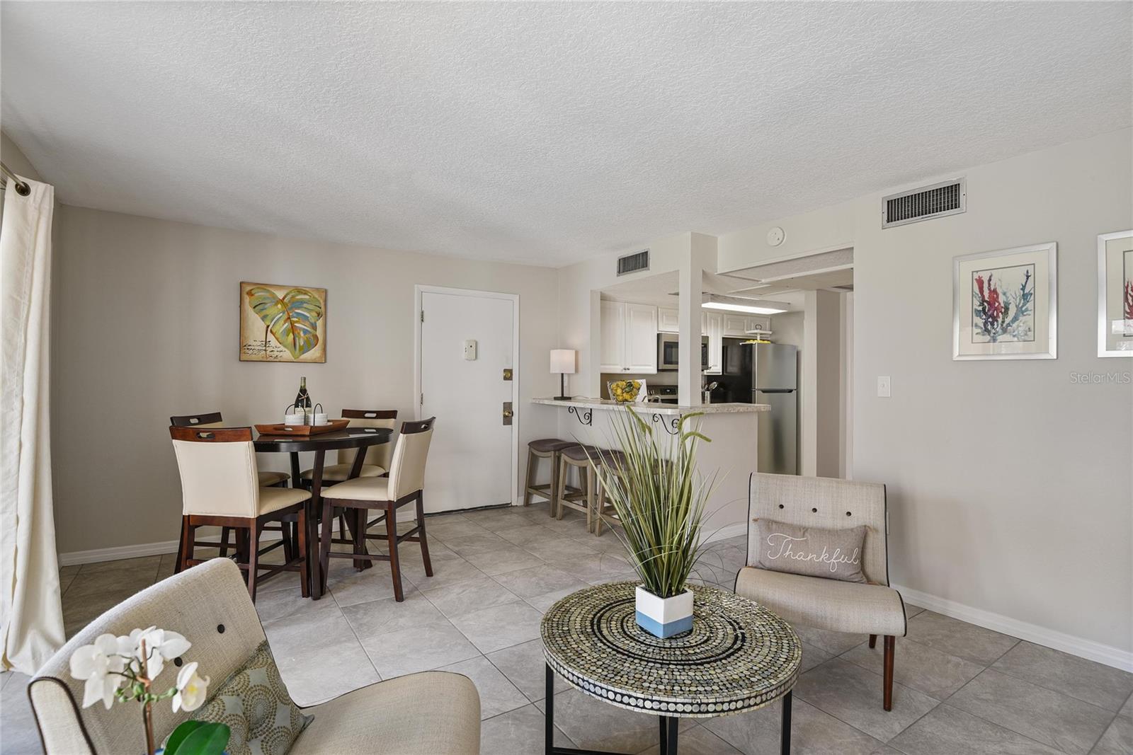 O6353665 Property Photo