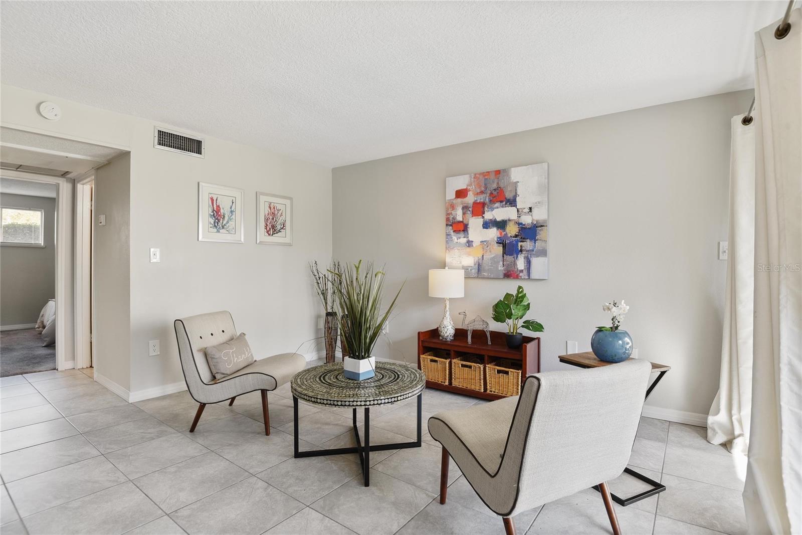 O6353665 Property Photo