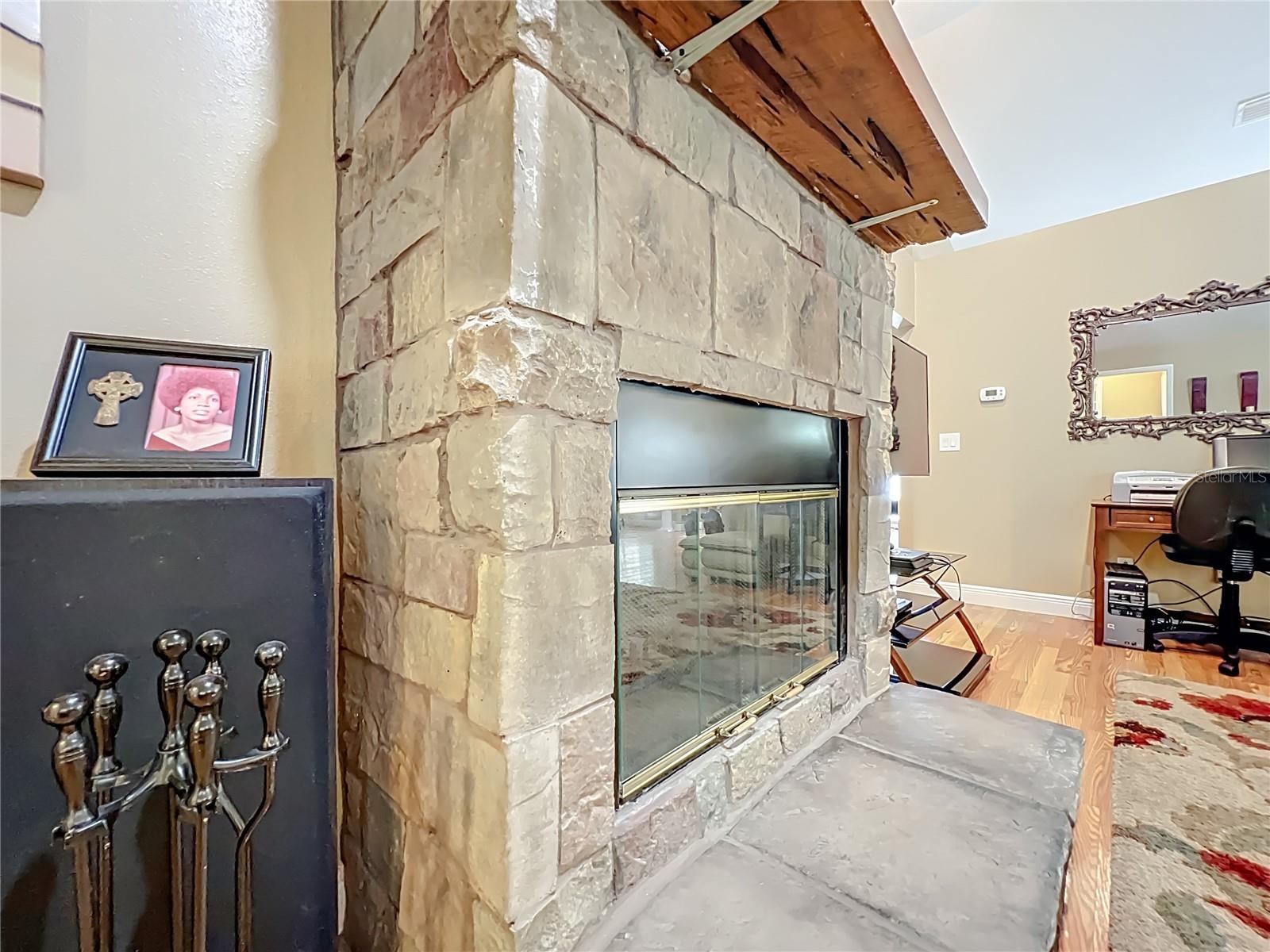 O6353666 Property Photo