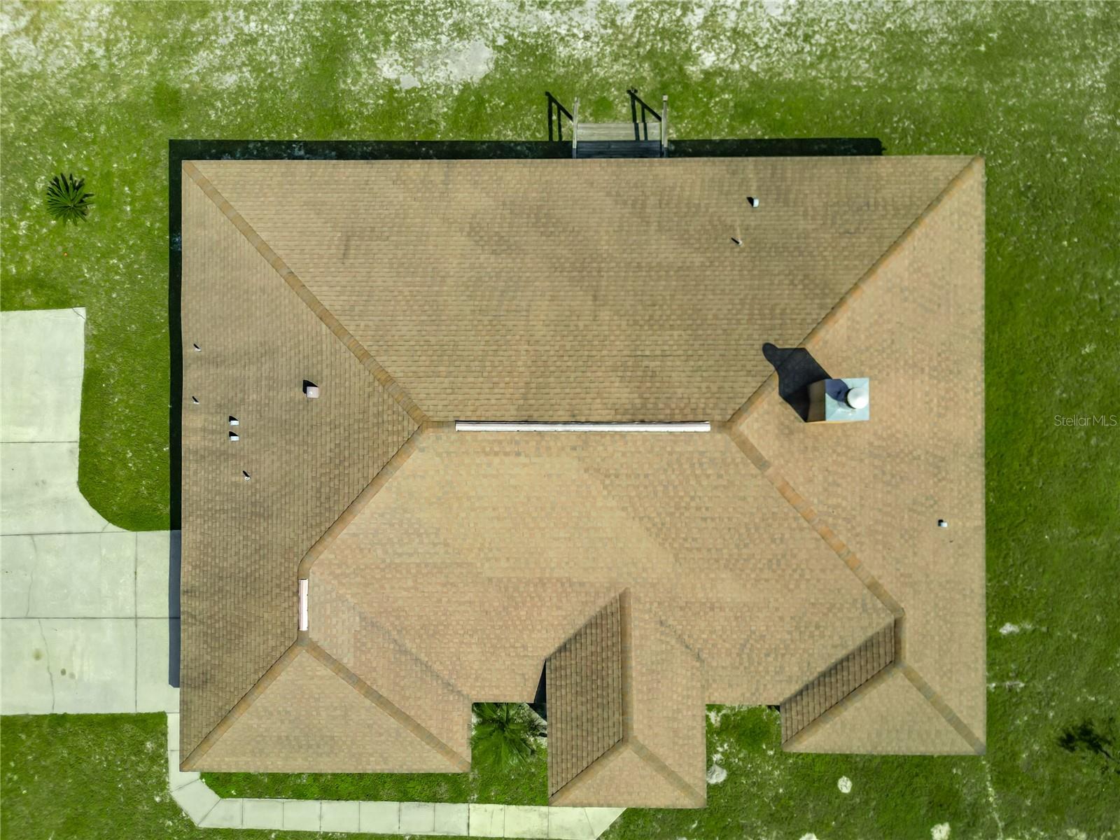 O6353666 Property Photo