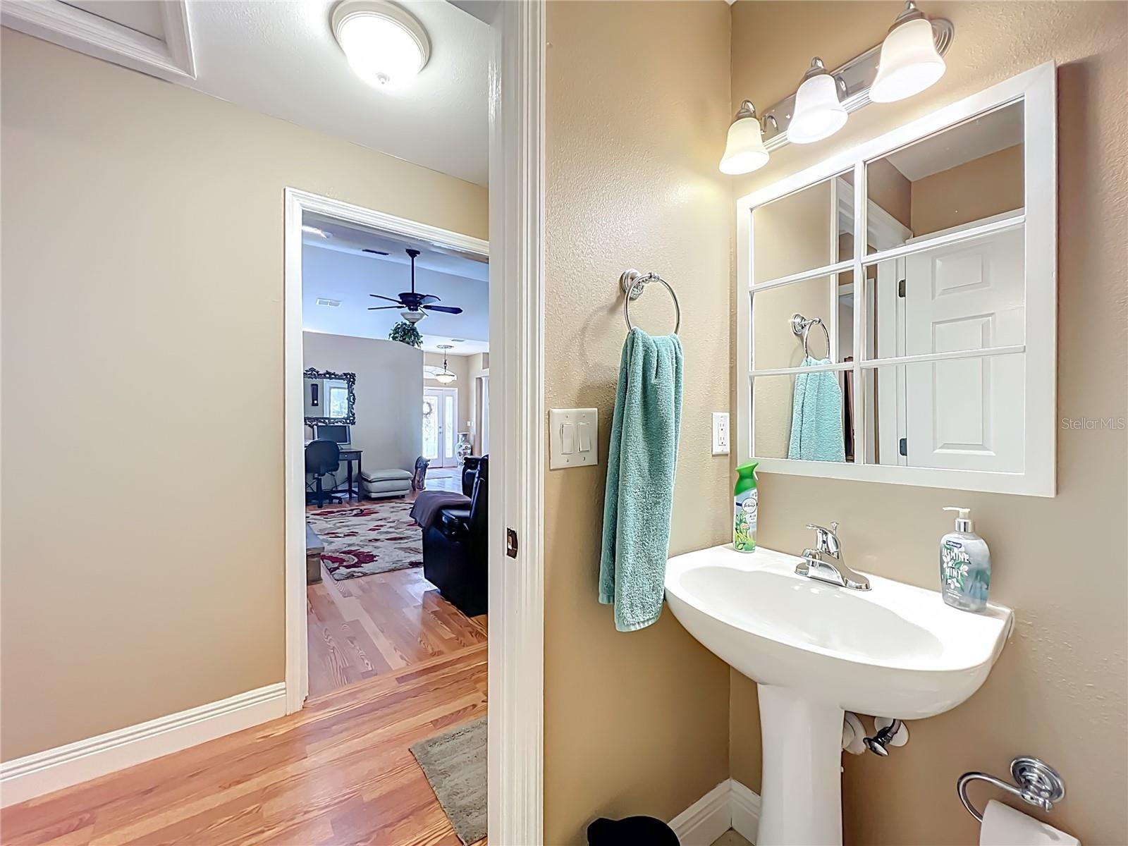 O6353666 Property Photo