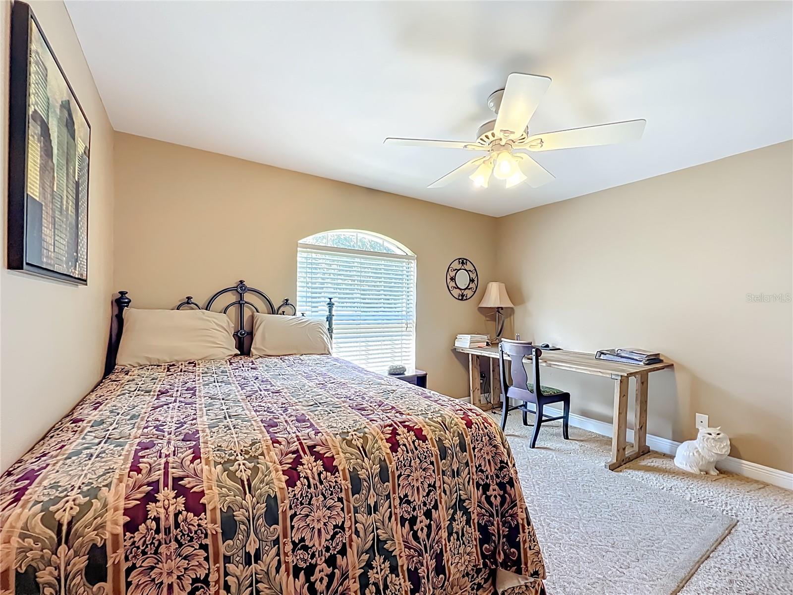 O6353666 Property Photo