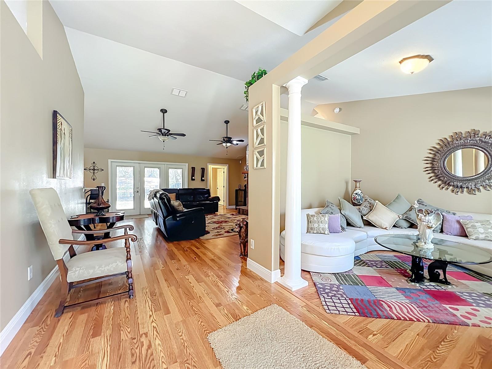 O6353666 Property Photo