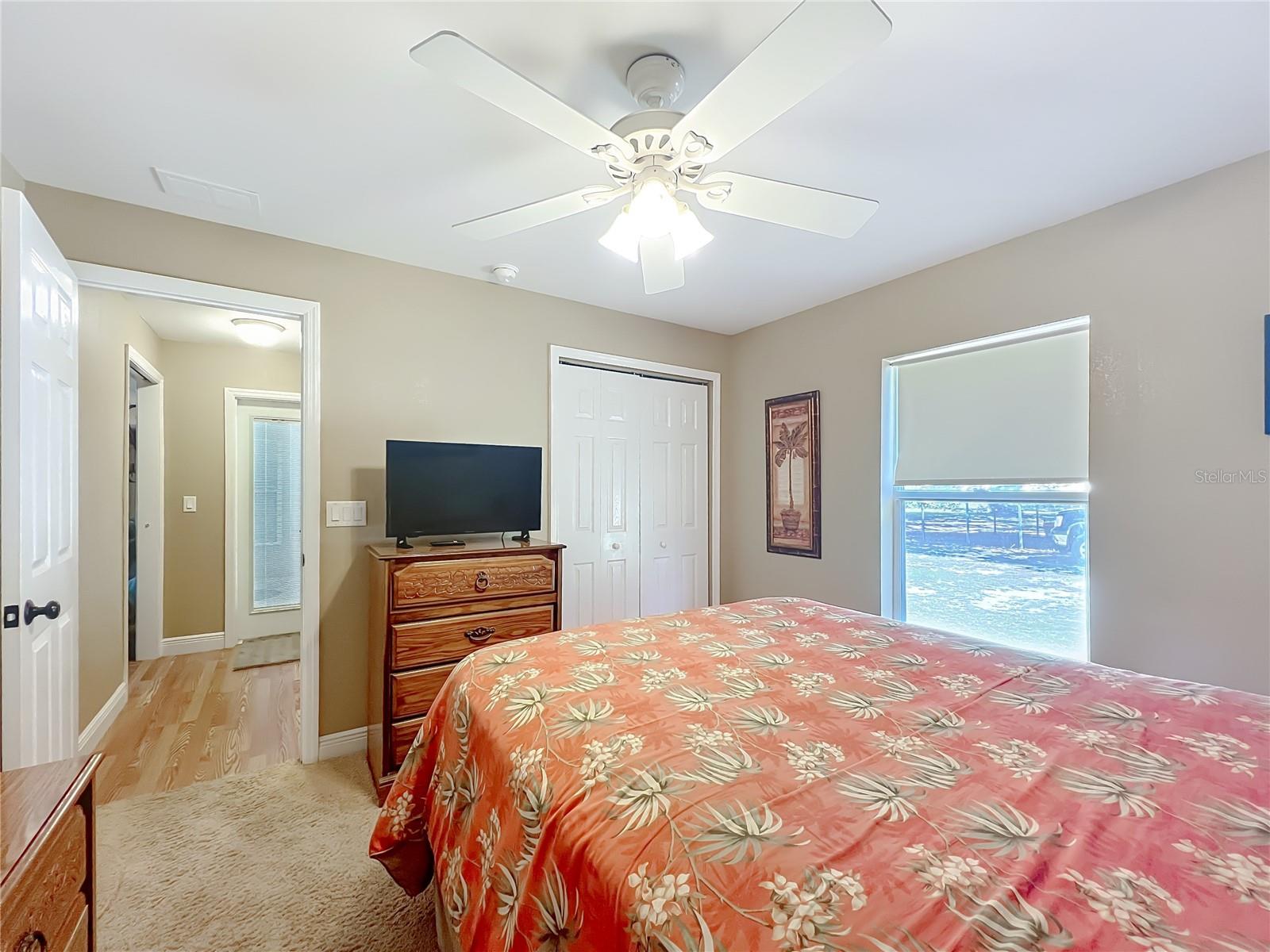 O6353666 Property Photo