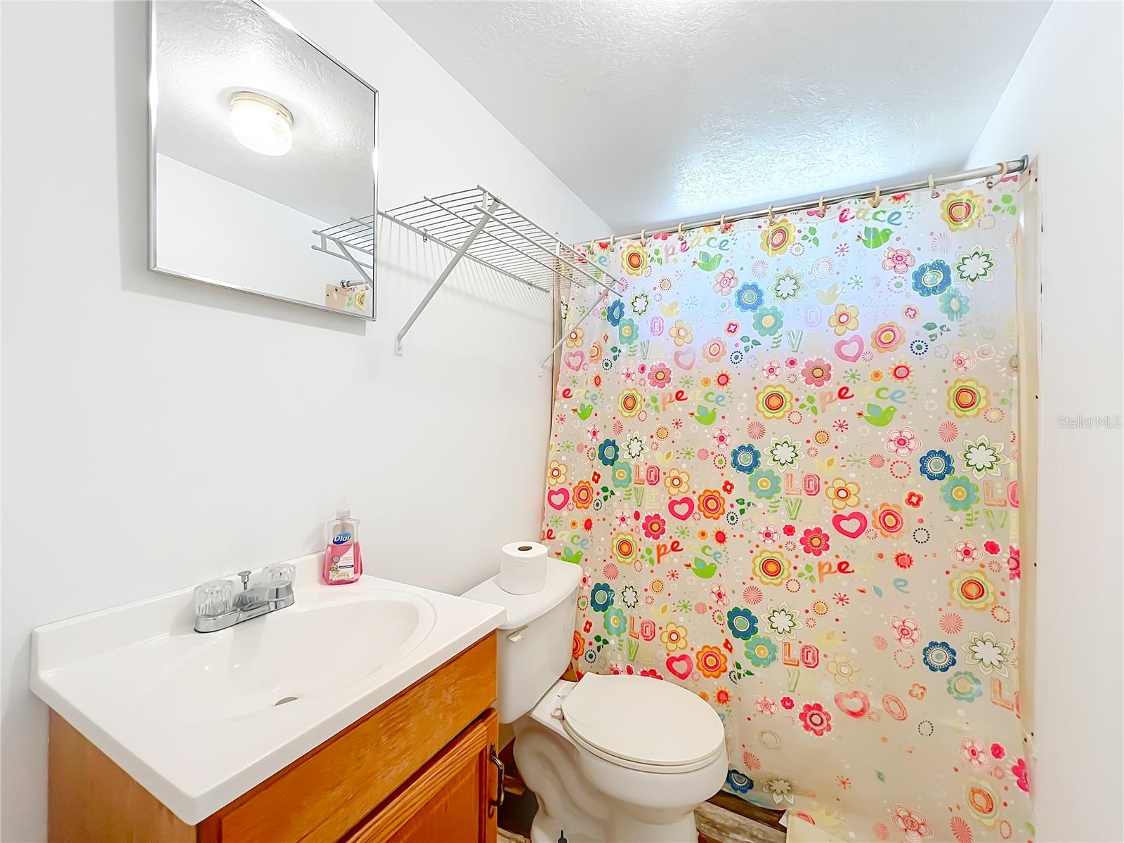 O6353666 Property Photo