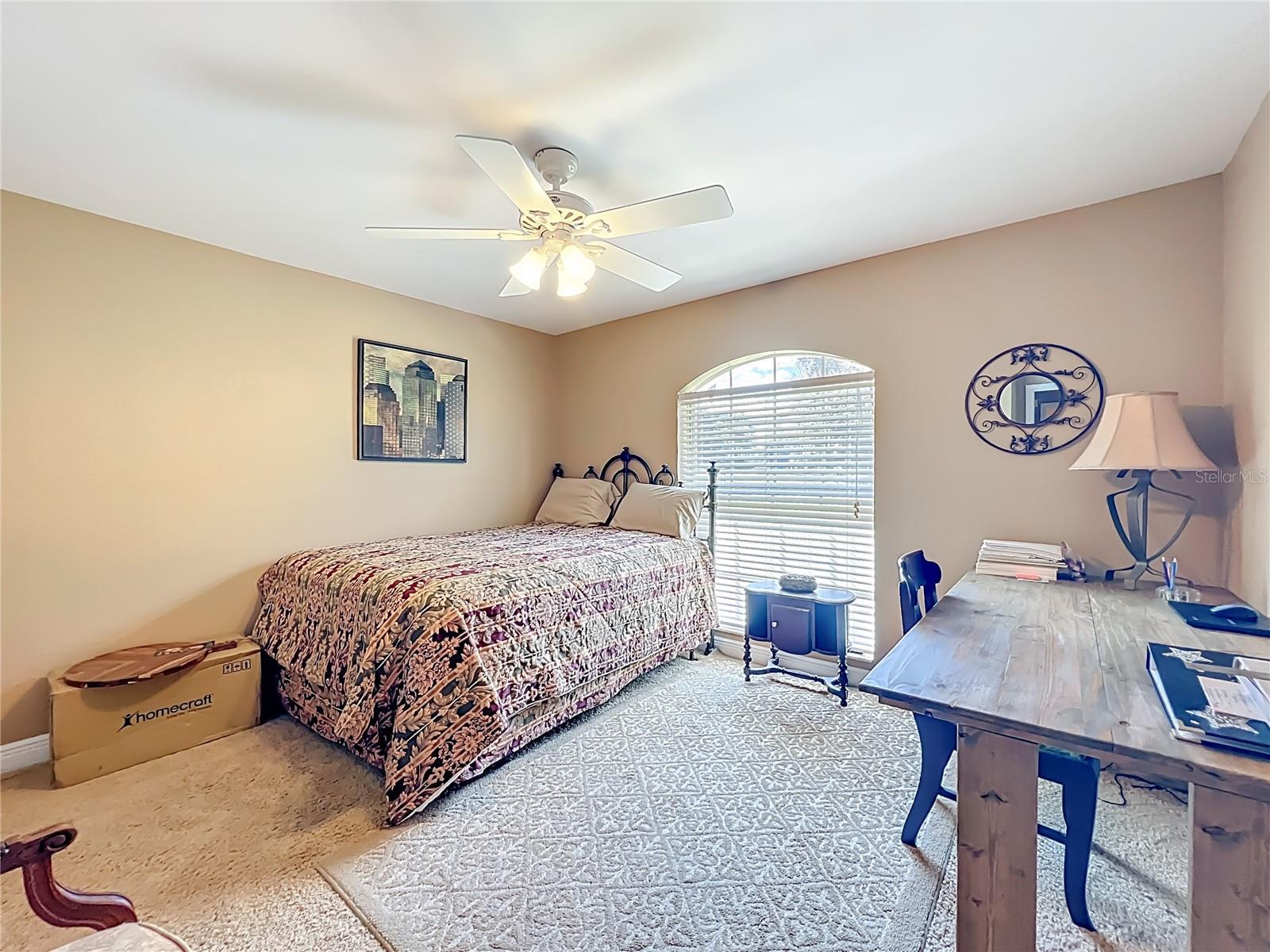 O6353666 Property Photo