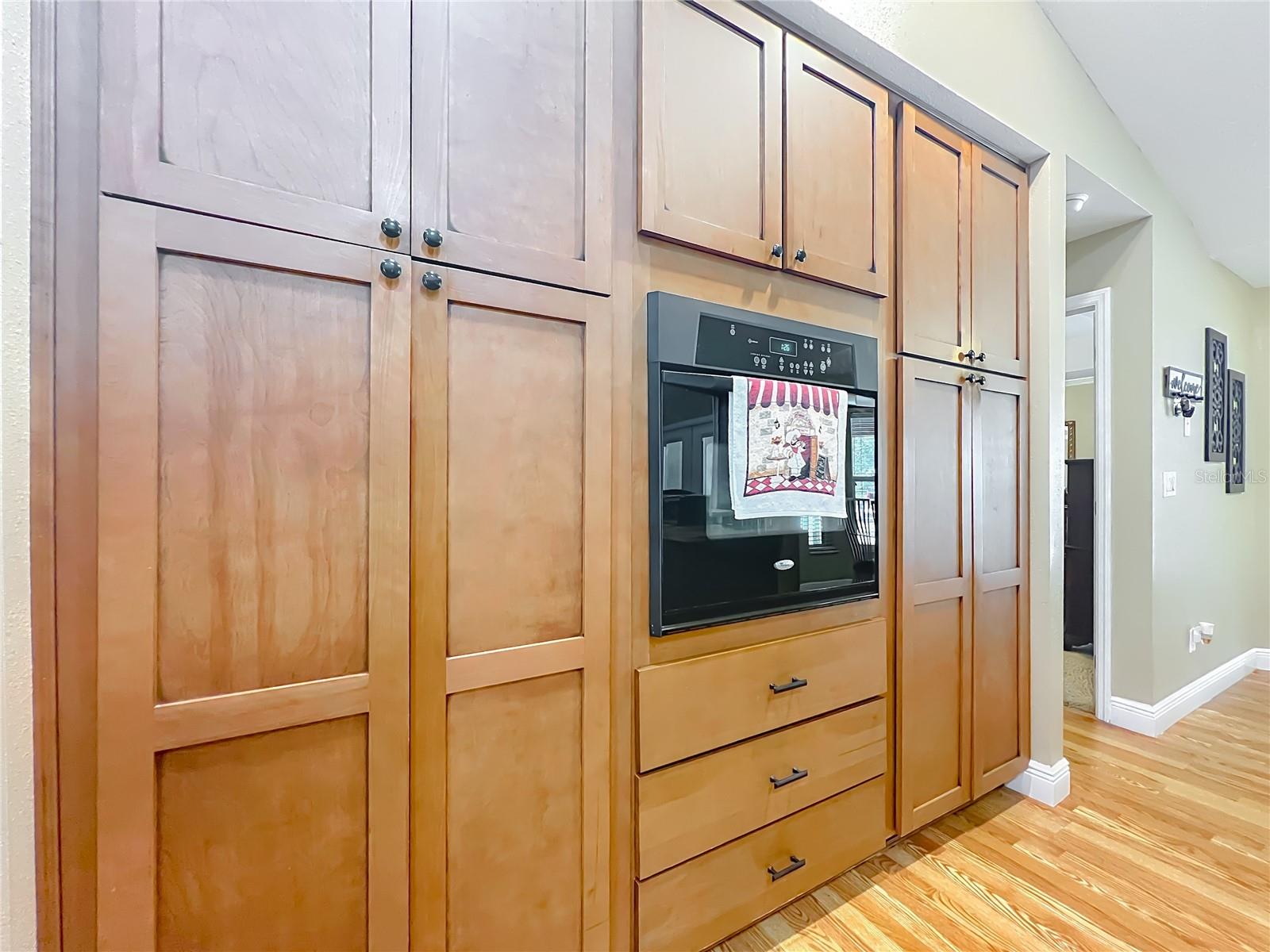 O6353666 Property Photo