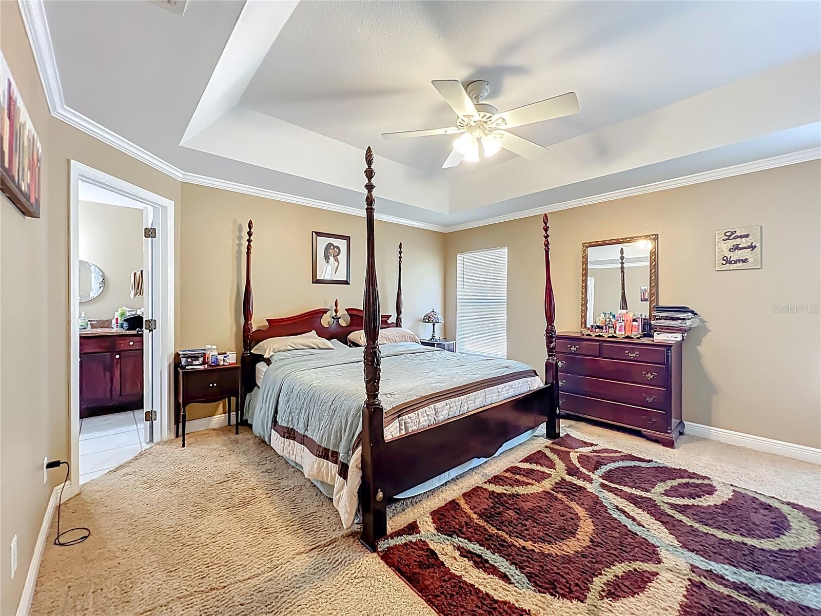 O6353666 Property Photo