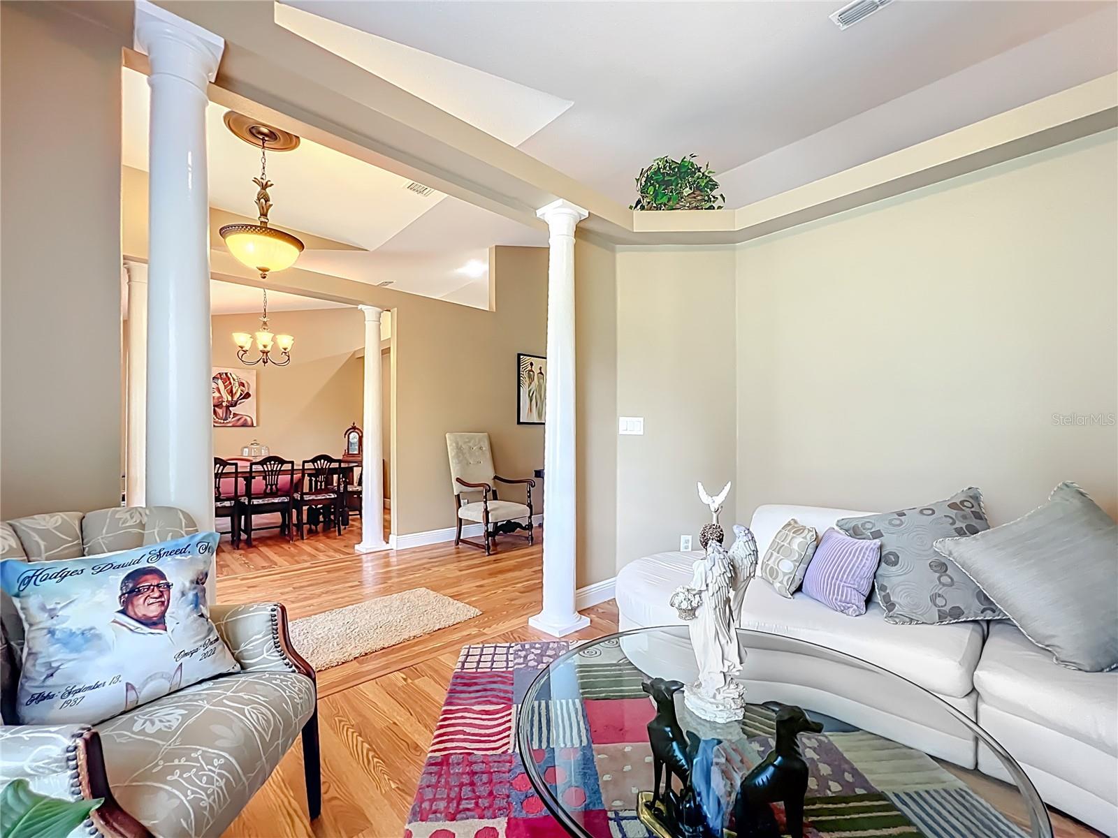 O6353666 Property Photo