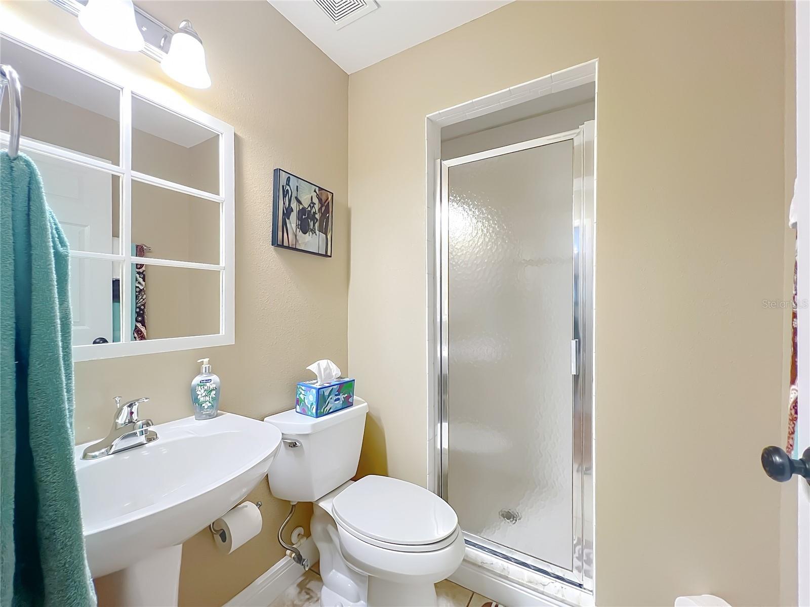 O6353666 Property Photo