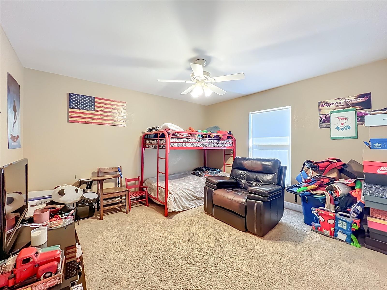 O6353666 Property Photo