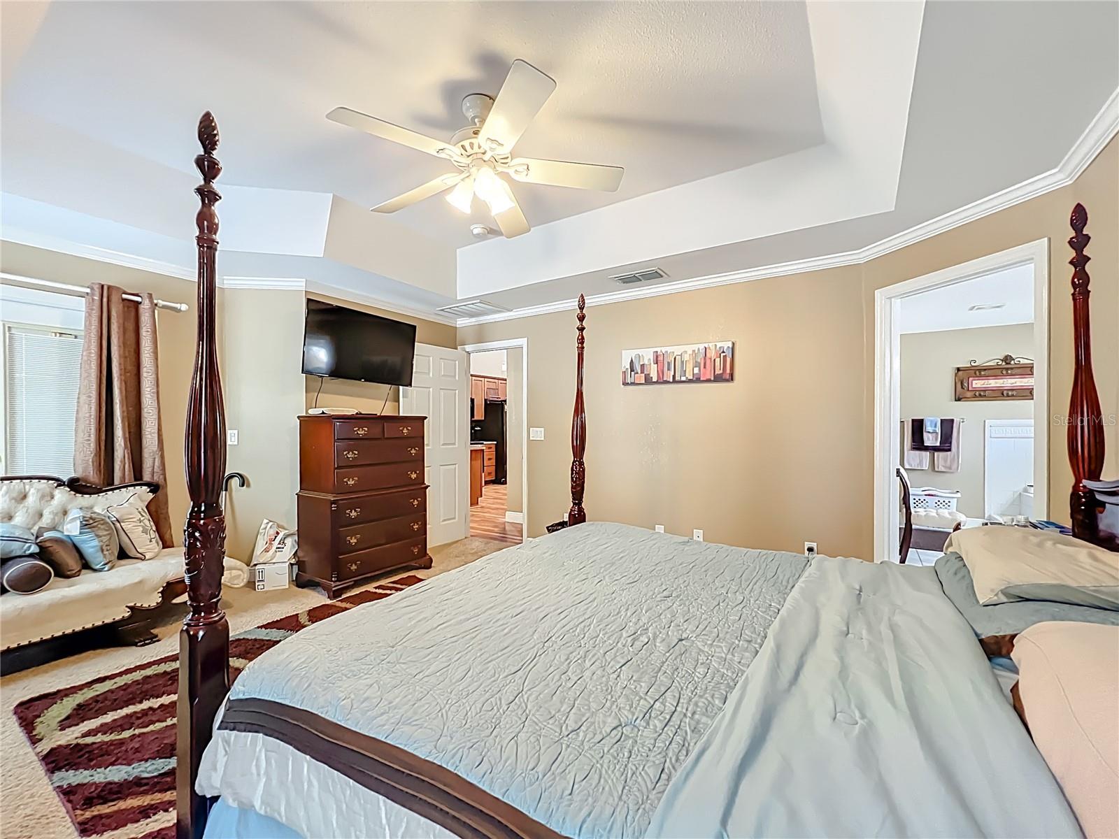 O6353666 Property Photo