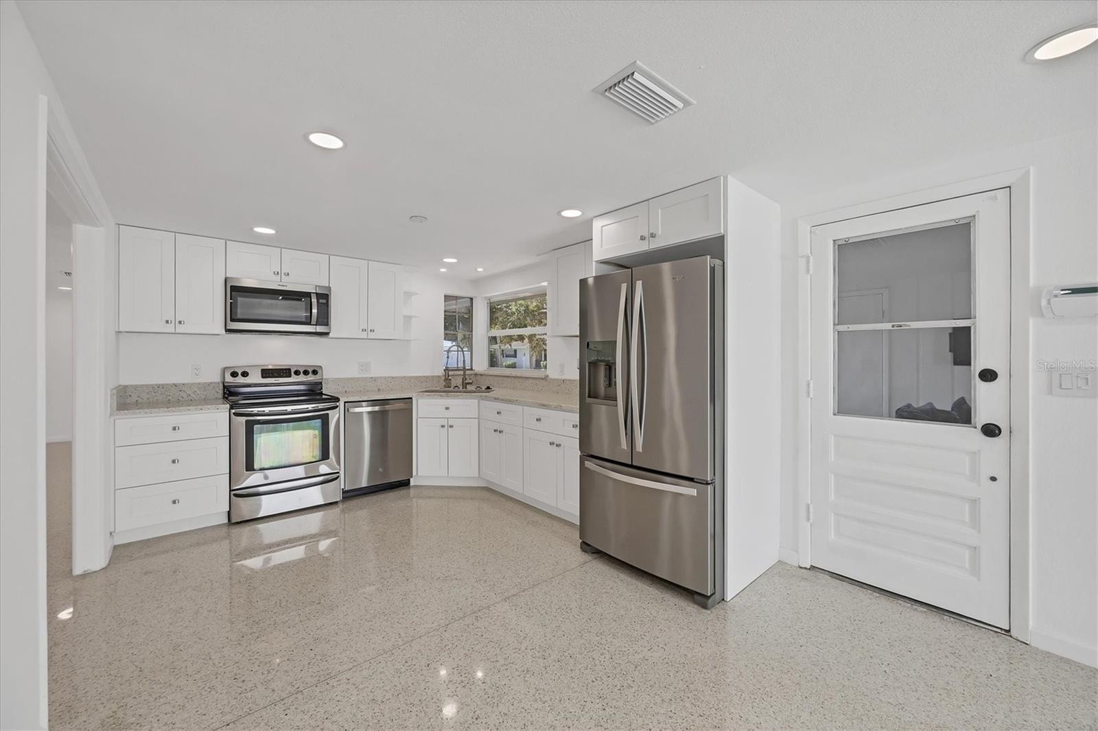 6711 S LOCKWOOD RIDGE RD, SARASOTA, FL, 34231