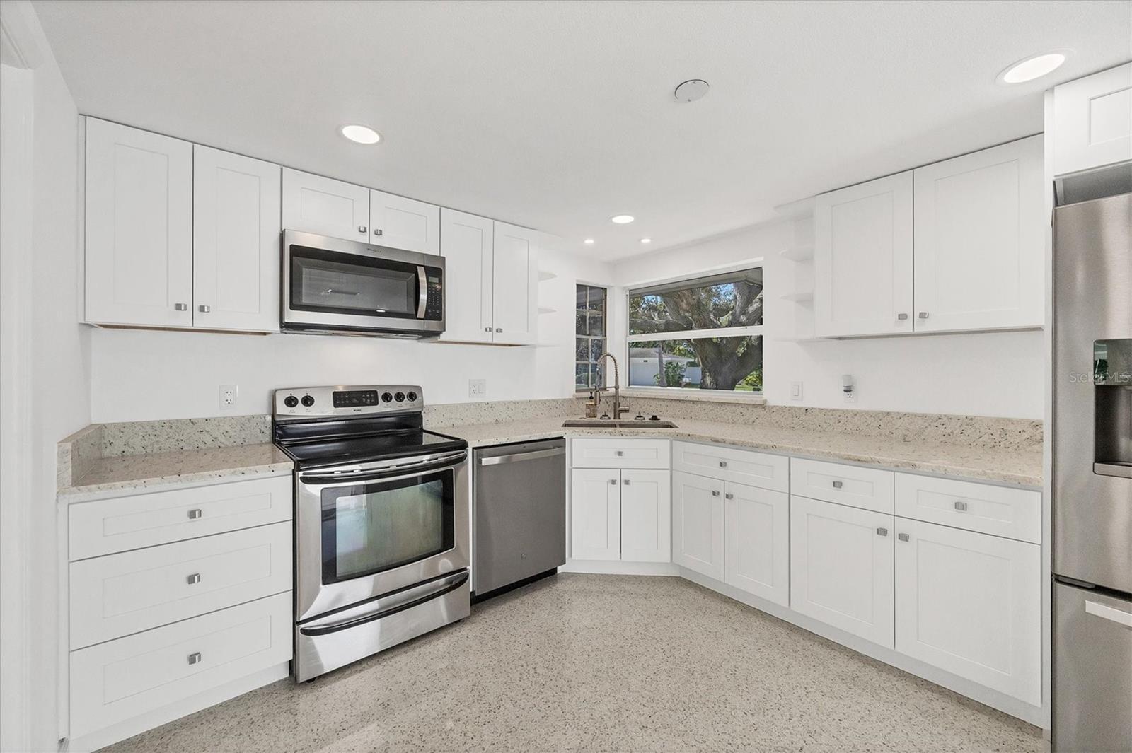 6711 S LOCKWOOD RIDGE RD, SARASOTA, FL, 34231