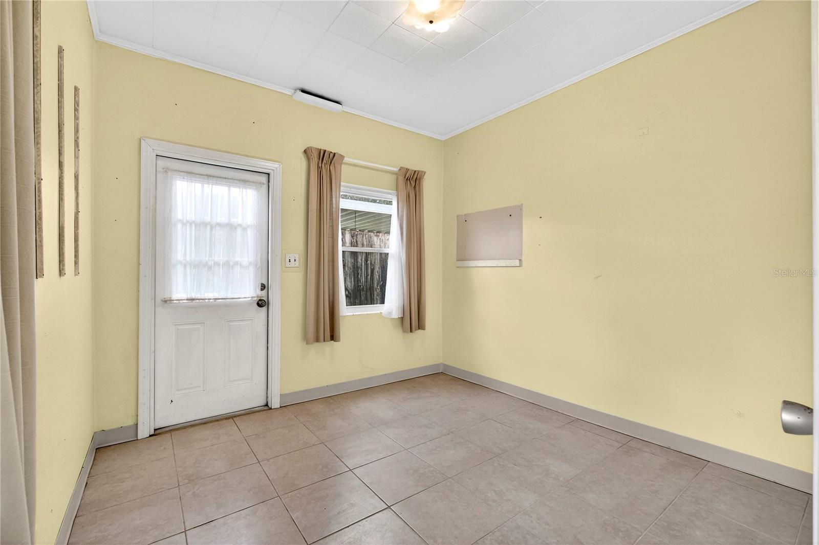 403 E JOHNSON AVE, LAKE WALES, FL, 33853