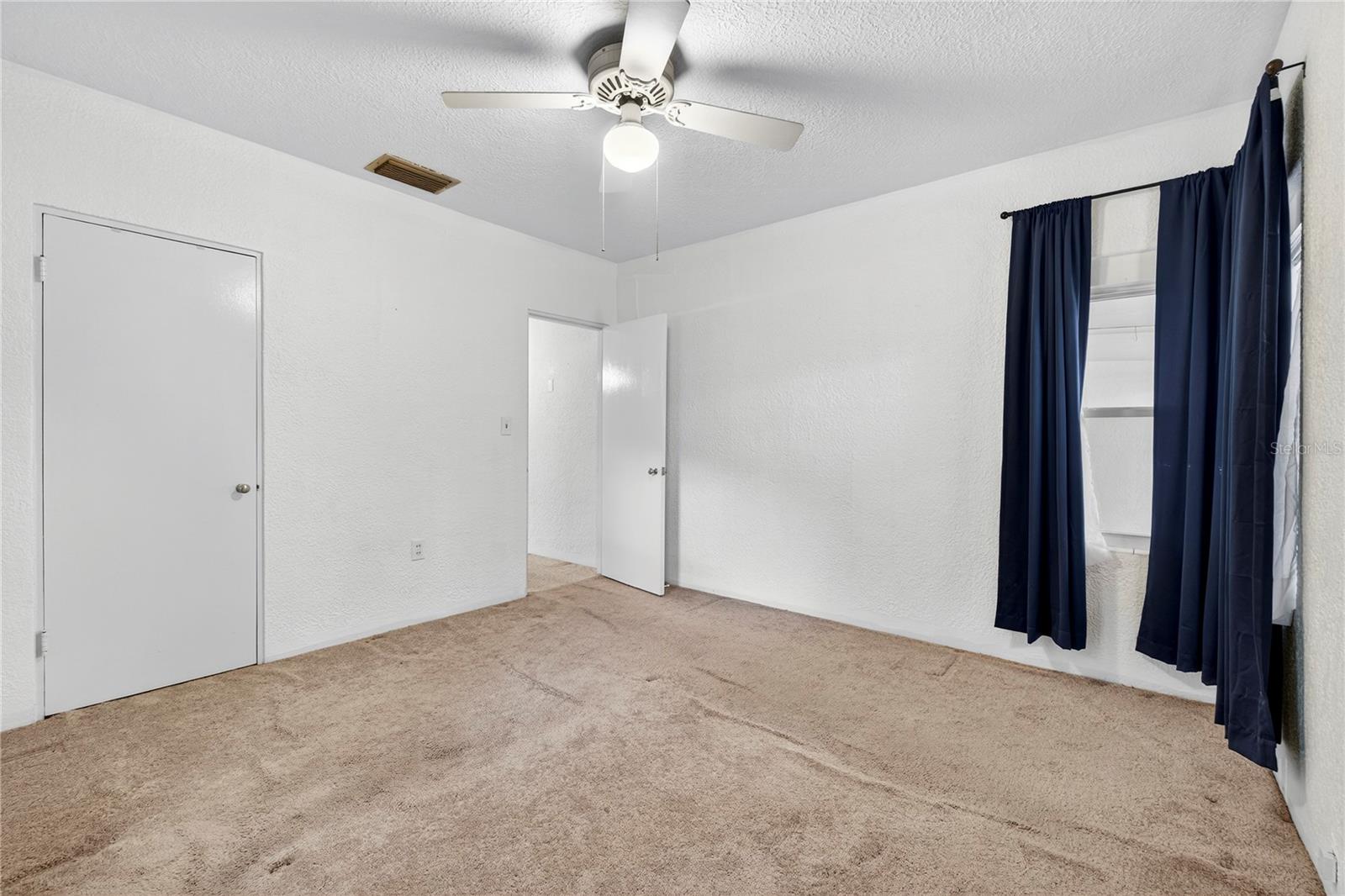 403 E JOHNSON AVE, LAKE WALES, FL, 33853