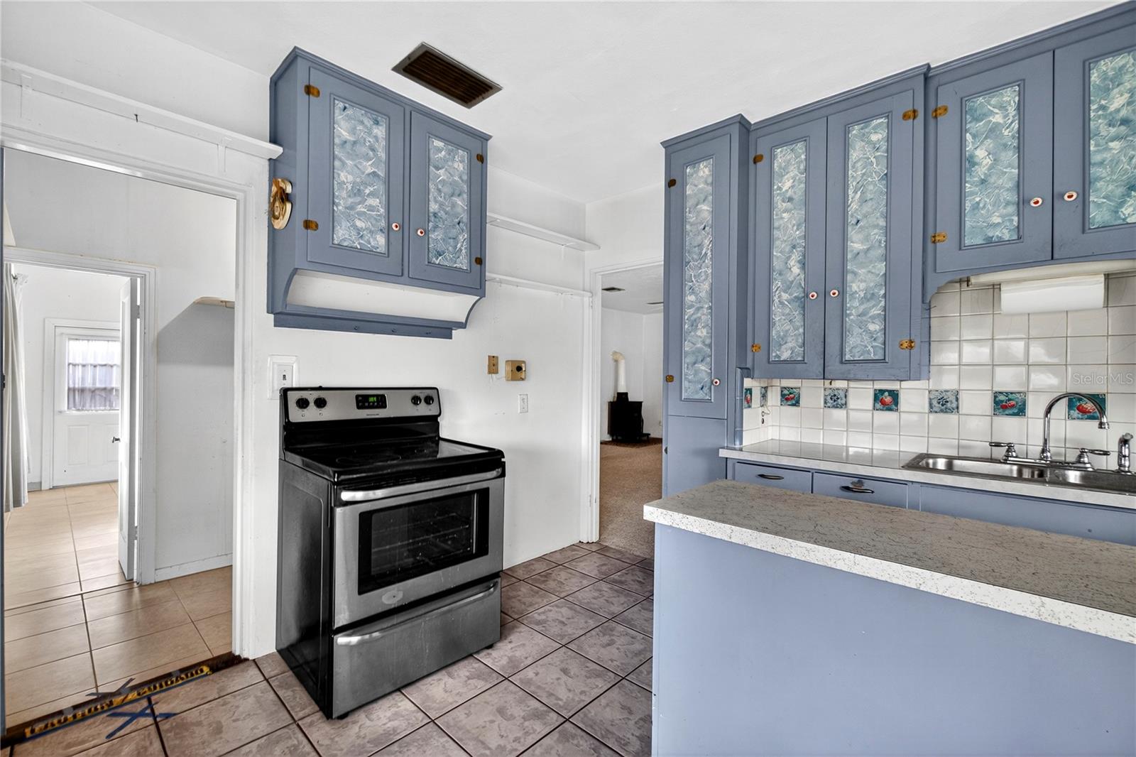 403 E JOHNSON AVE, LAKE WALES, FL, 33853