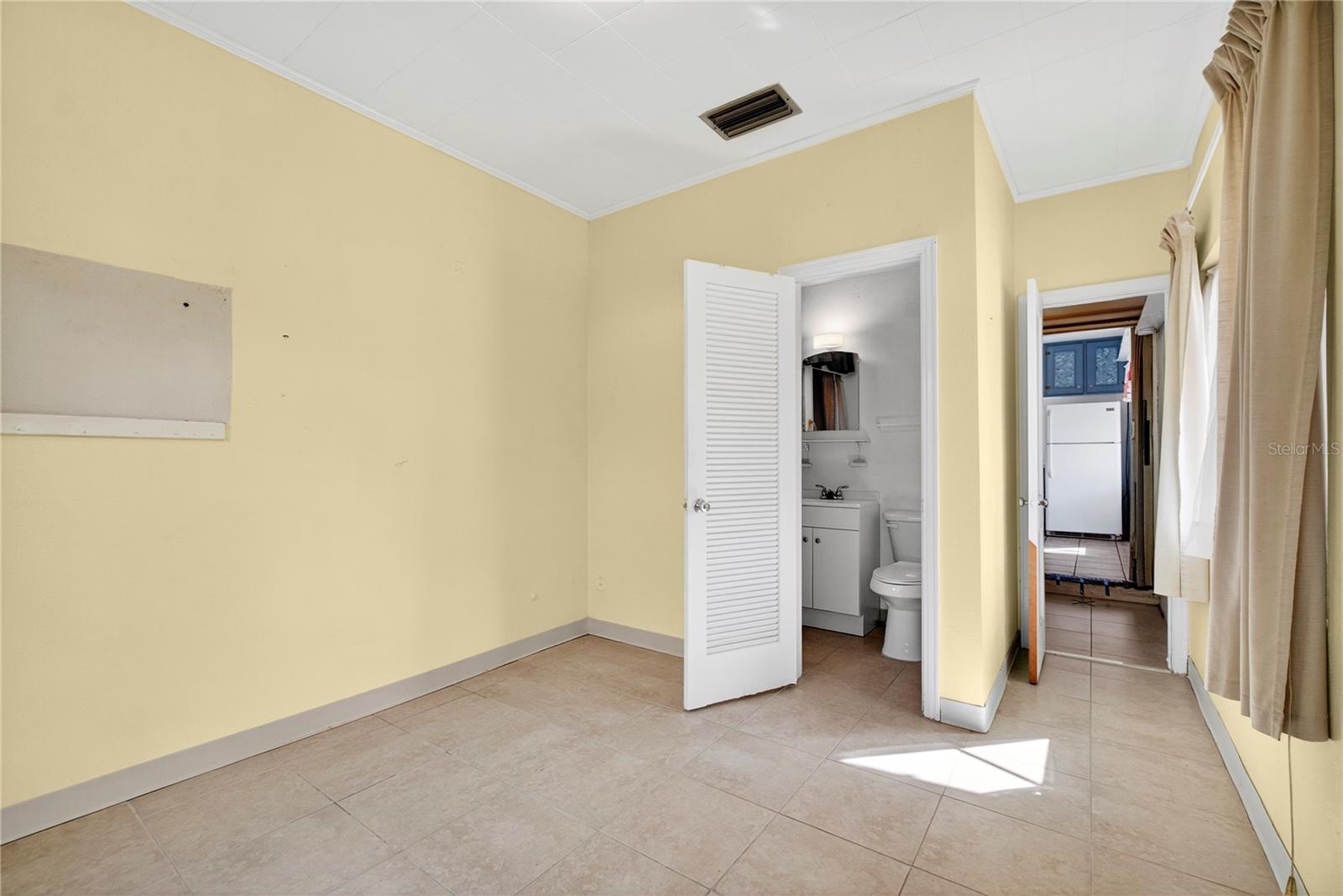 403 E JOHNSON AVE, LAKE WALES, FL, 33853