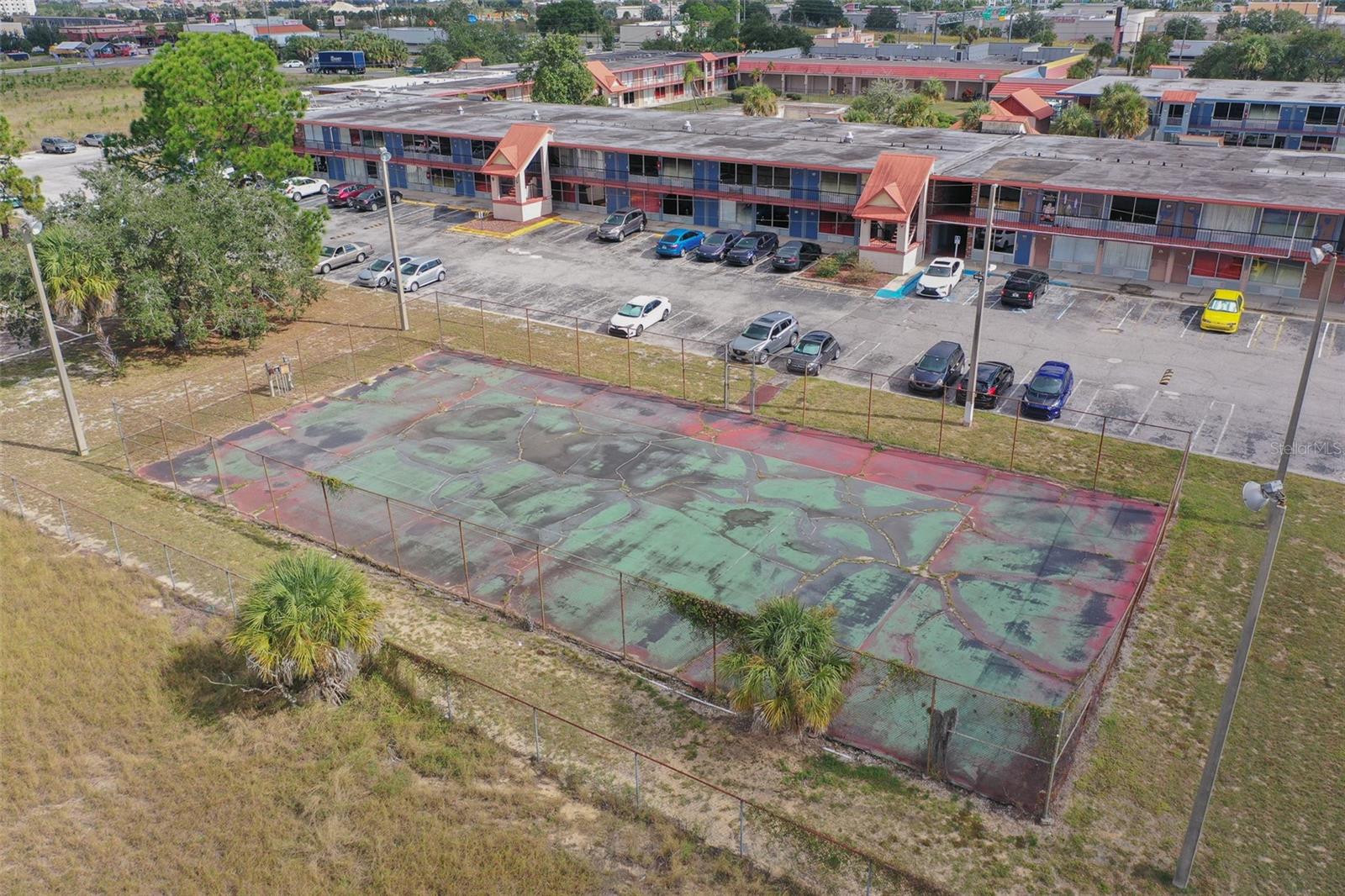 P4936737 Property Photo