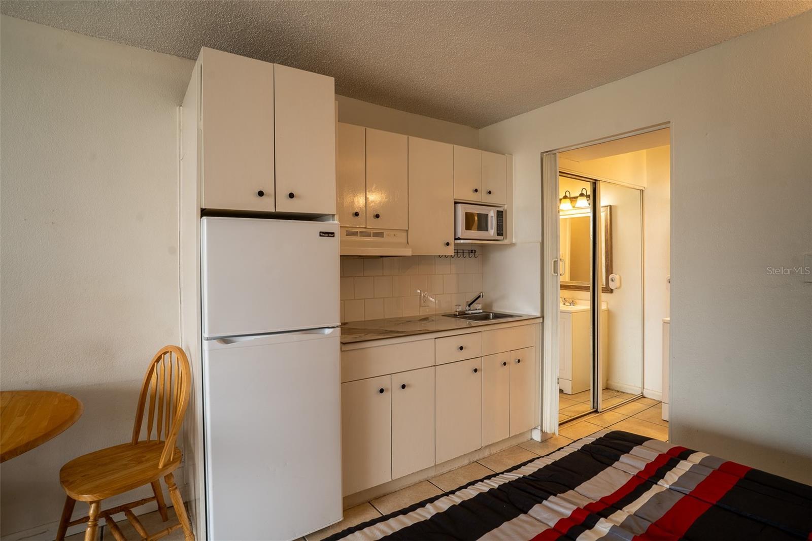 P4936737 Property Photo