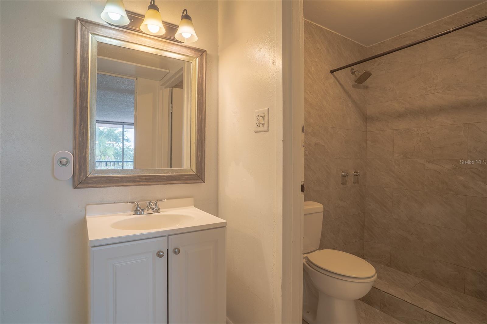 P4936737 Property Photo