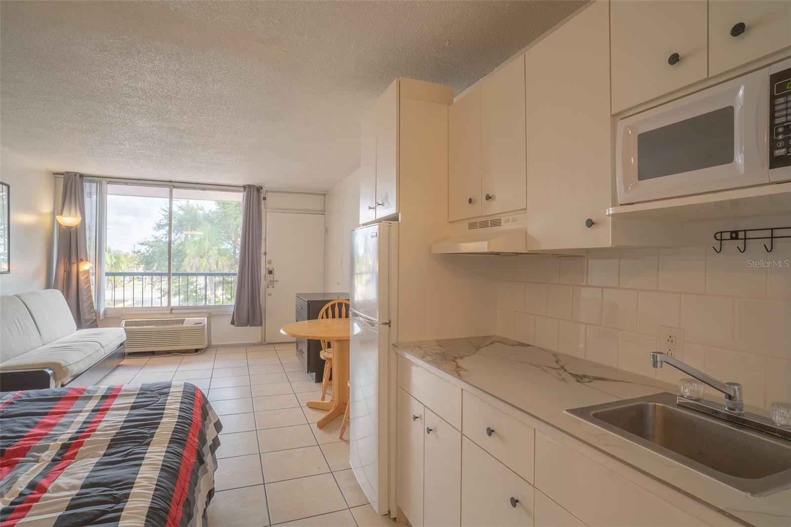 P4936737 Property Photo