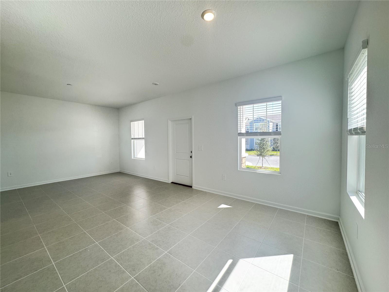 2286 WHITE BUFFALO ST, APOPKA, FL, 32703