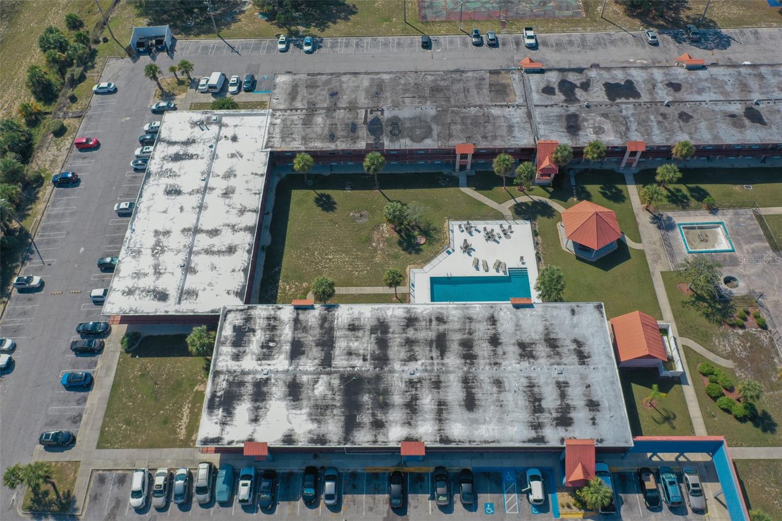 P4936738 Property Photo