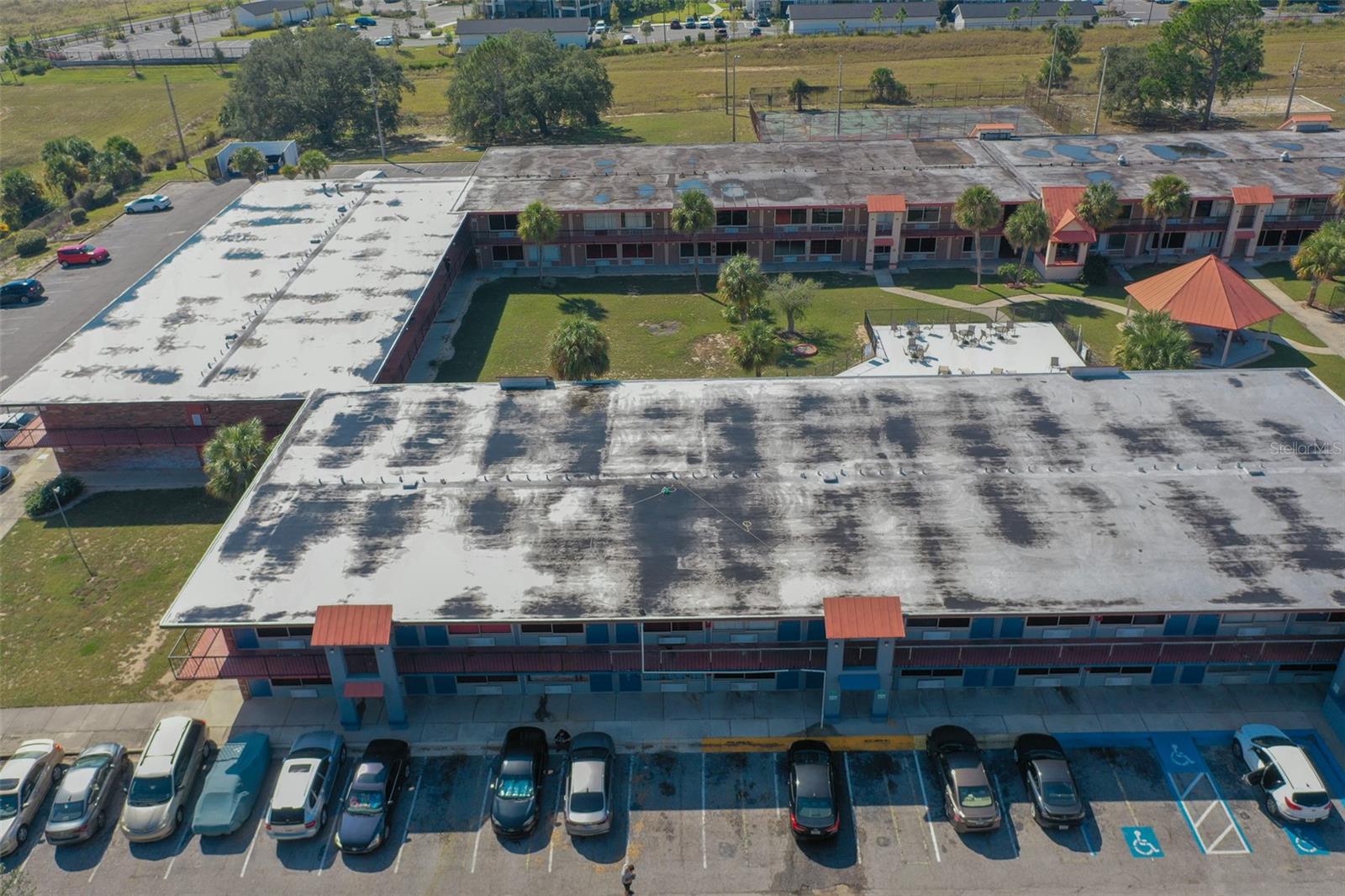 P4936738 Property Photo