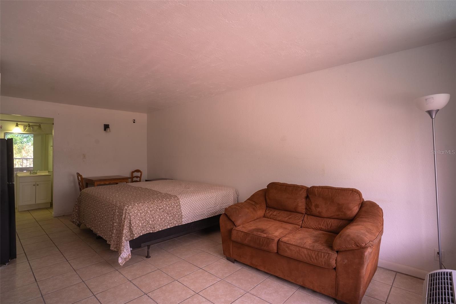 P4936738 Property Photo