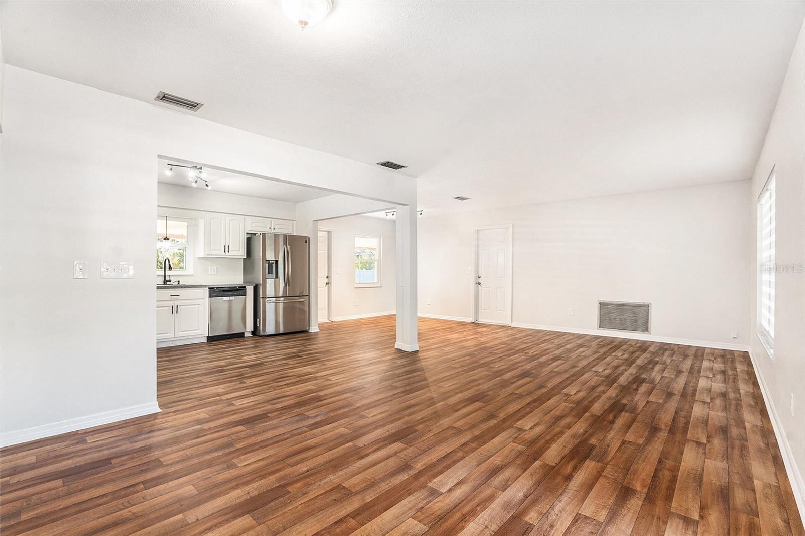 1109 BRYAN RD, BRANDON, FL, 33511