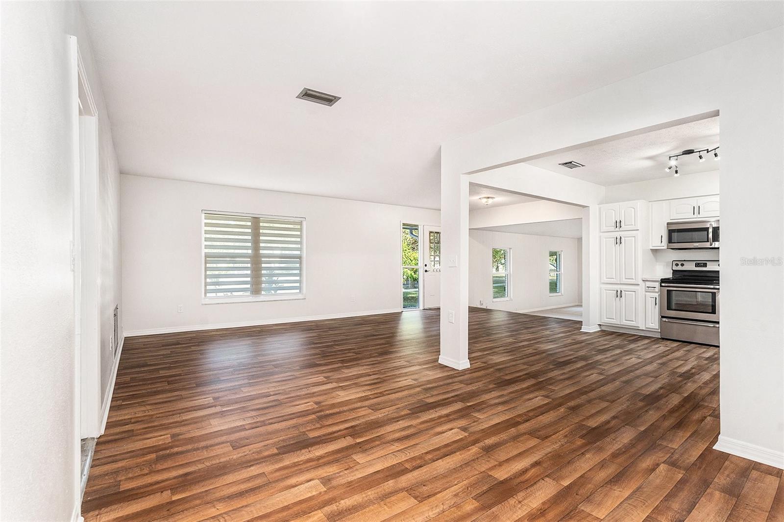 1109 BRYAN RD, BRANDON, FL, 33511